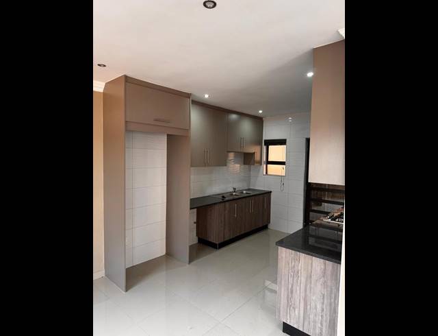 2 BEDROOM PROPERTY TO RENT IN ERASMIA